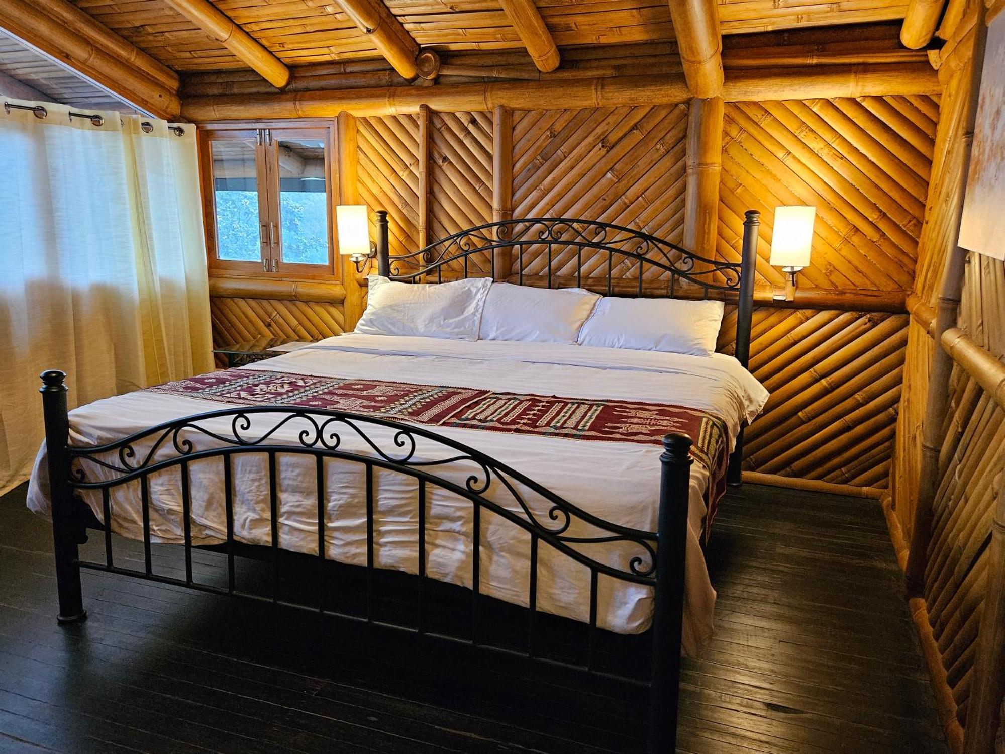 Golden Tree Mindo Eco-Lodge ภายนอก รูปภาพ