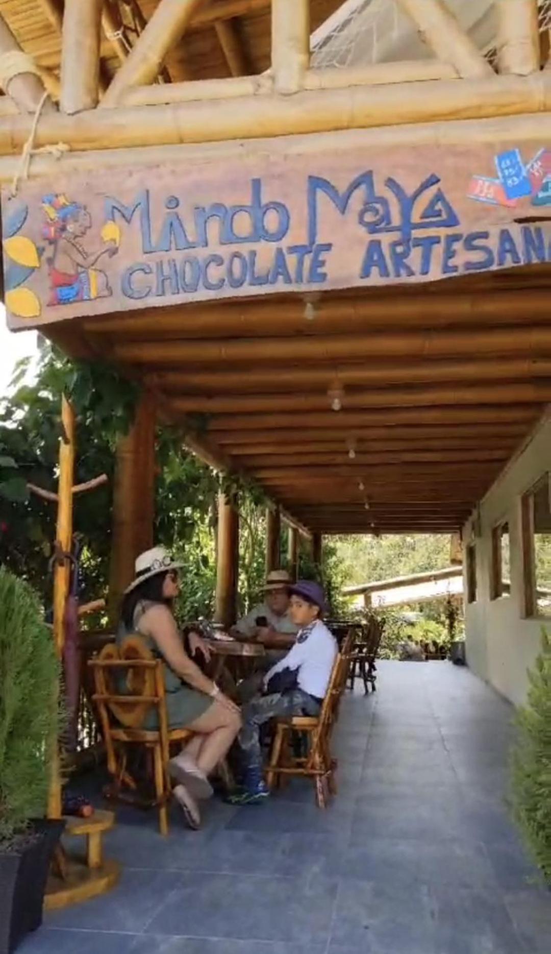 Golden Tree Mindo Eco-Lodge ภายนอก รูปภาพ